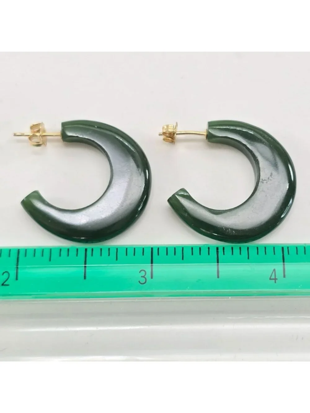 Green Jadite? Hoop Crescent Earrings With Gold-Tone Stud Closure LI625